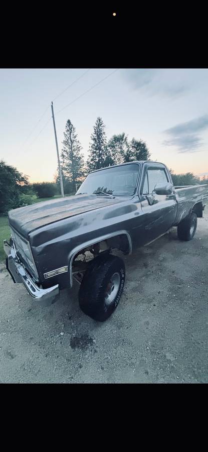 82-gmc-k1500-diesel-1982-grey-10