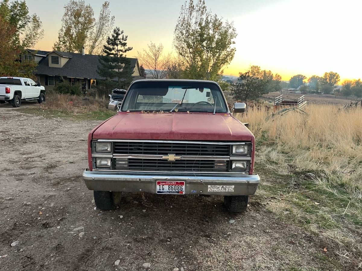 83-6.2-chevy-diesel-1983