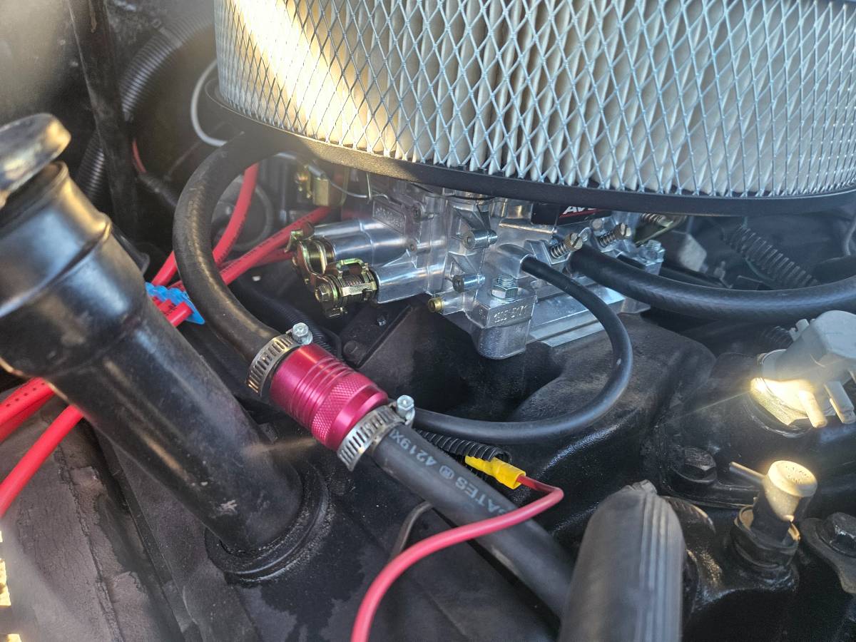 84-suburban-4x4-1984-10