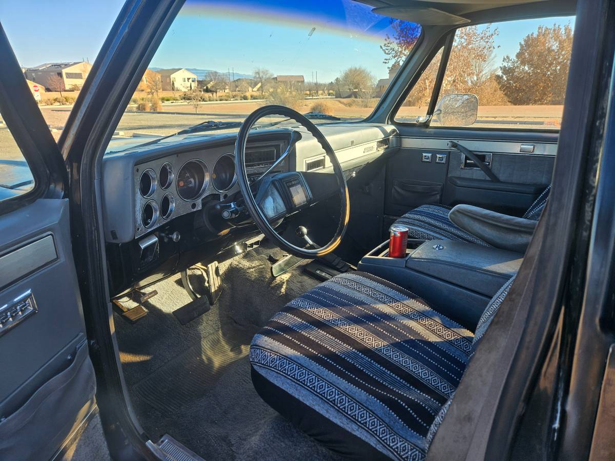 84-suburban-4x4-1984-4