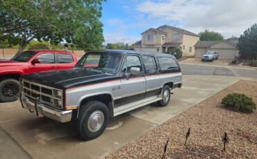 84-suburban-4x4-1984-5