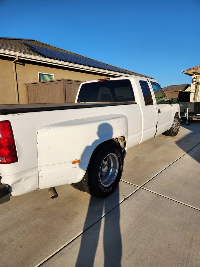 9-chevy-duall-1996-white-4