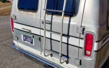 91-ford-e150-5.0-engine-1991-grey-4