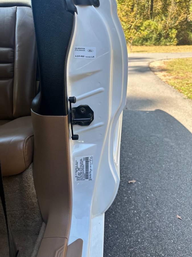 94-cobra-mustang-coupe-1994-white-14