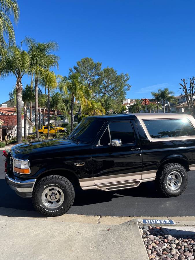 96ford-bronco-1996-black-1