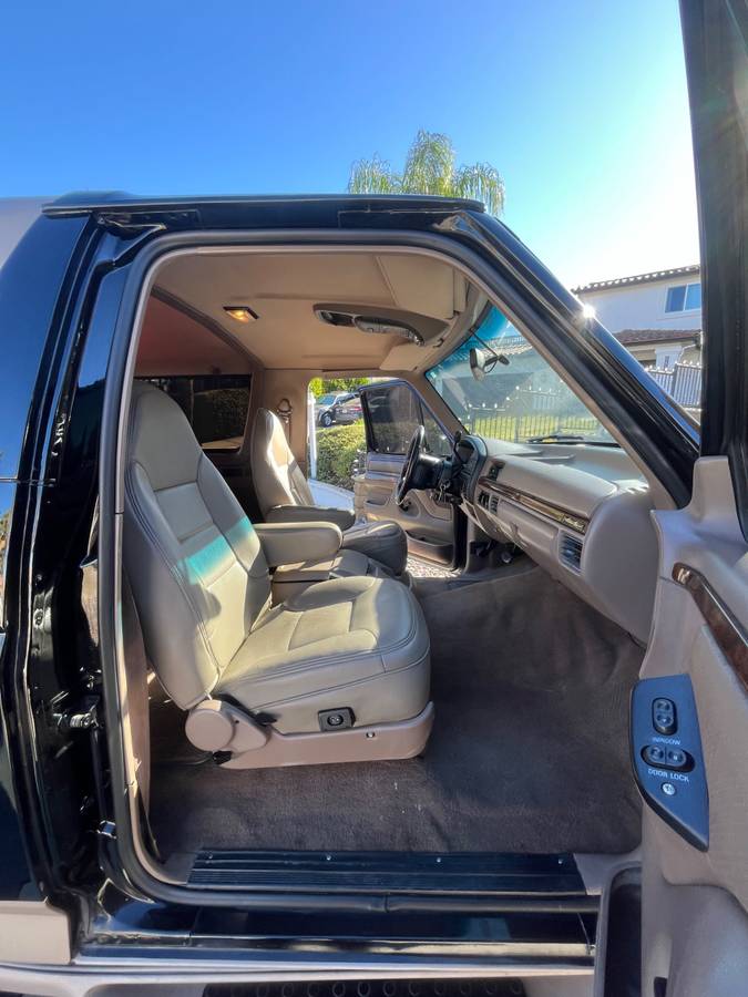 96ford-bronco-1996-black-10