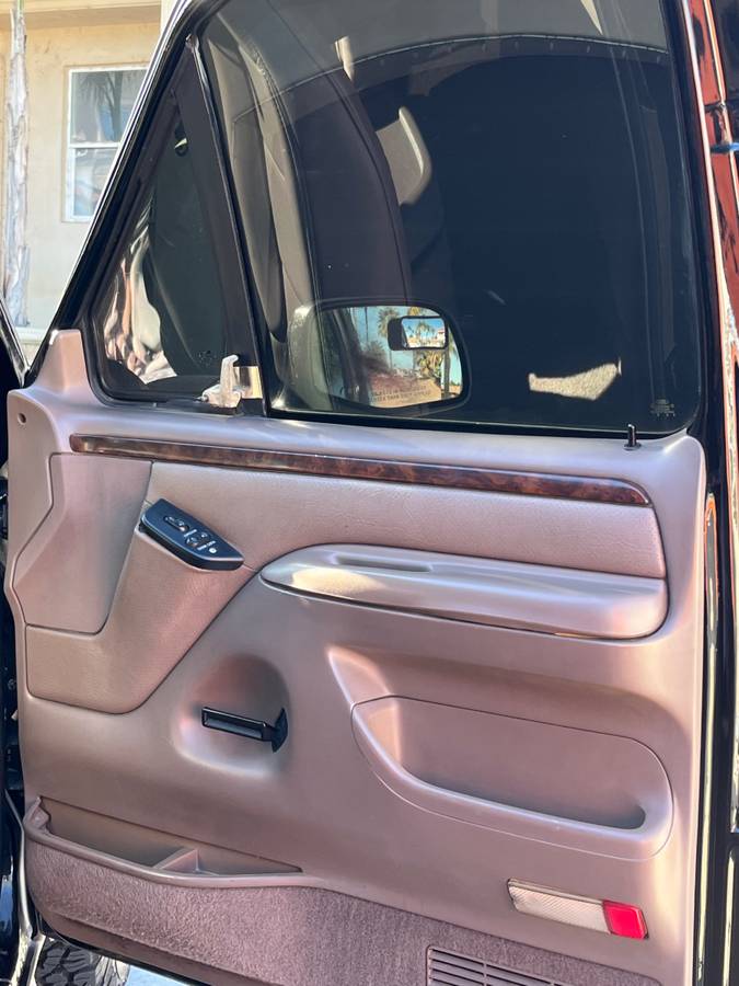 96ford-bronco-1996-black-8