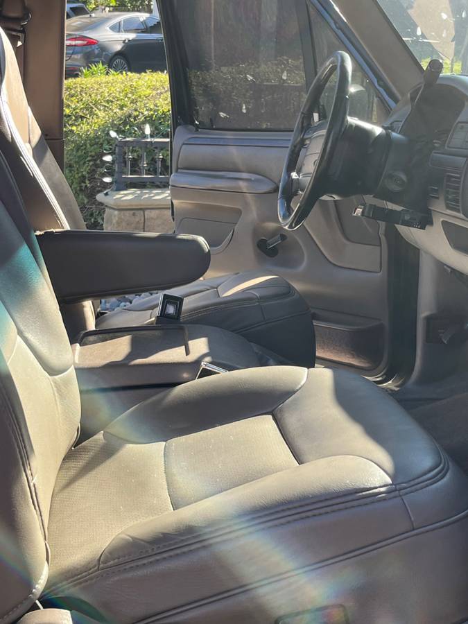 96ford-bronco-1996-black-9