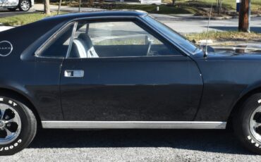 AMC-AMX-1968-Coupe-2