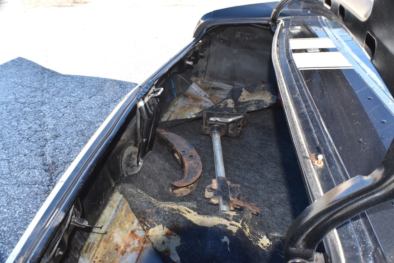 AMC-AMX-1968-Coupe-29