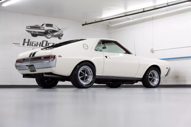 AMC-AMX-1968-Coupe-33