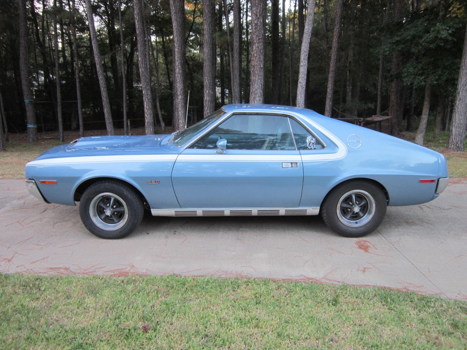 AMC-AMX-1970-Coupe-1
