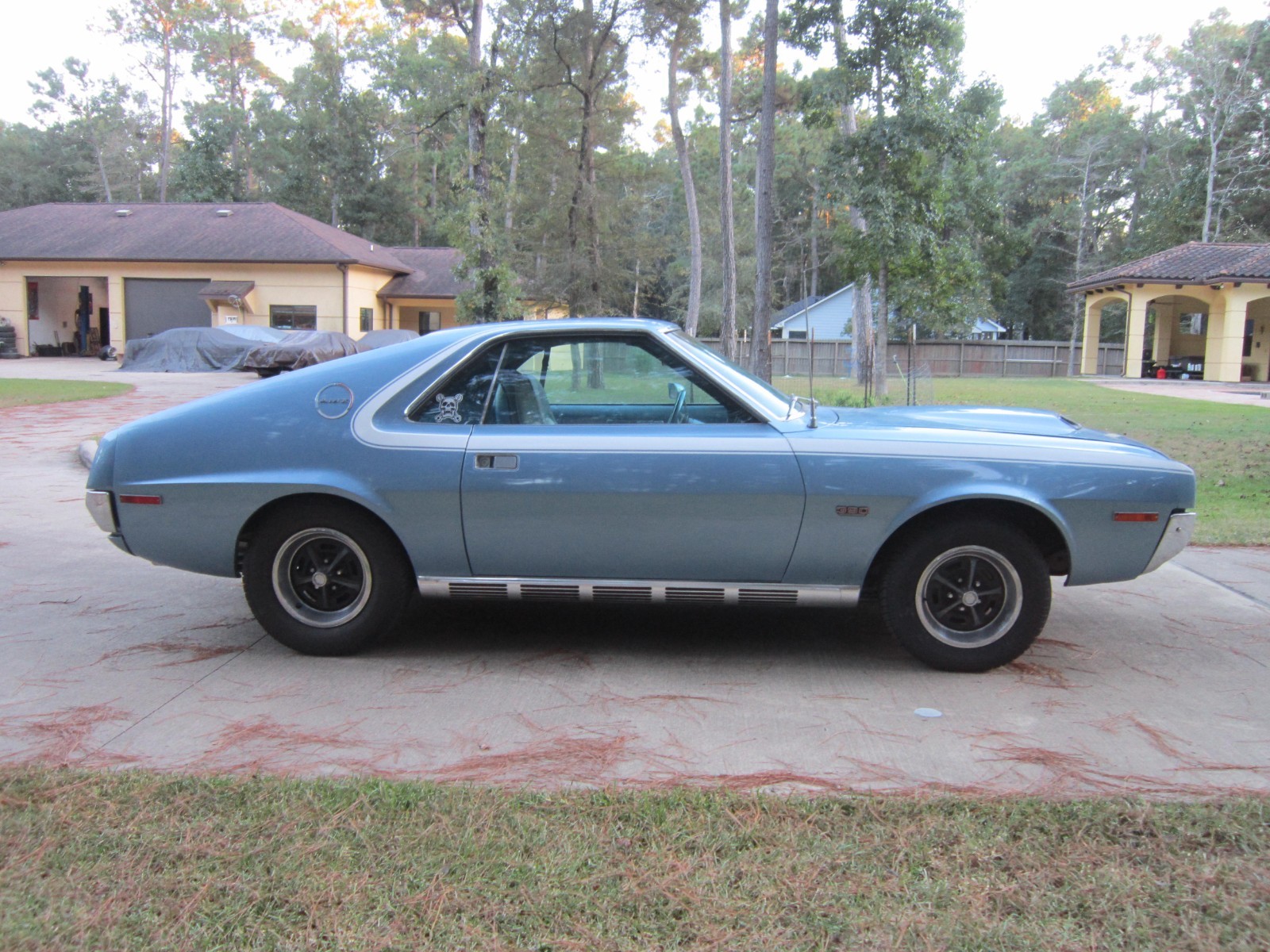 AMC-AMX-1970-Coupe-2