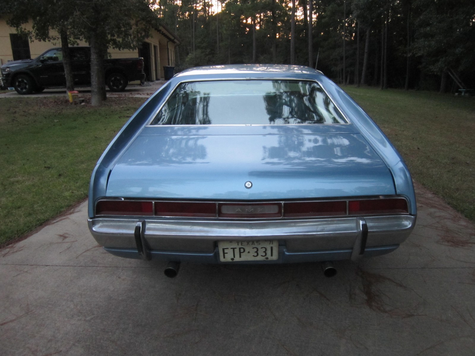 AMC-AMX-1970-Coupe-5