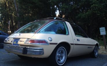 AMC-Pacer-1976-Coupe-1