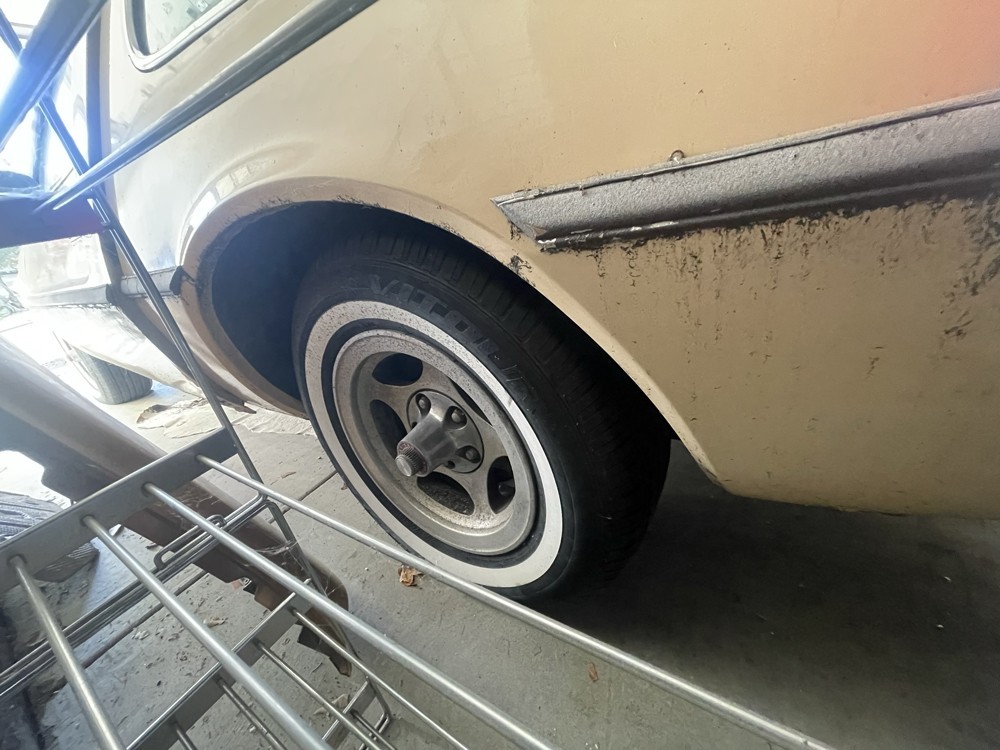 AMC-Pacer-1976-Coupe-15