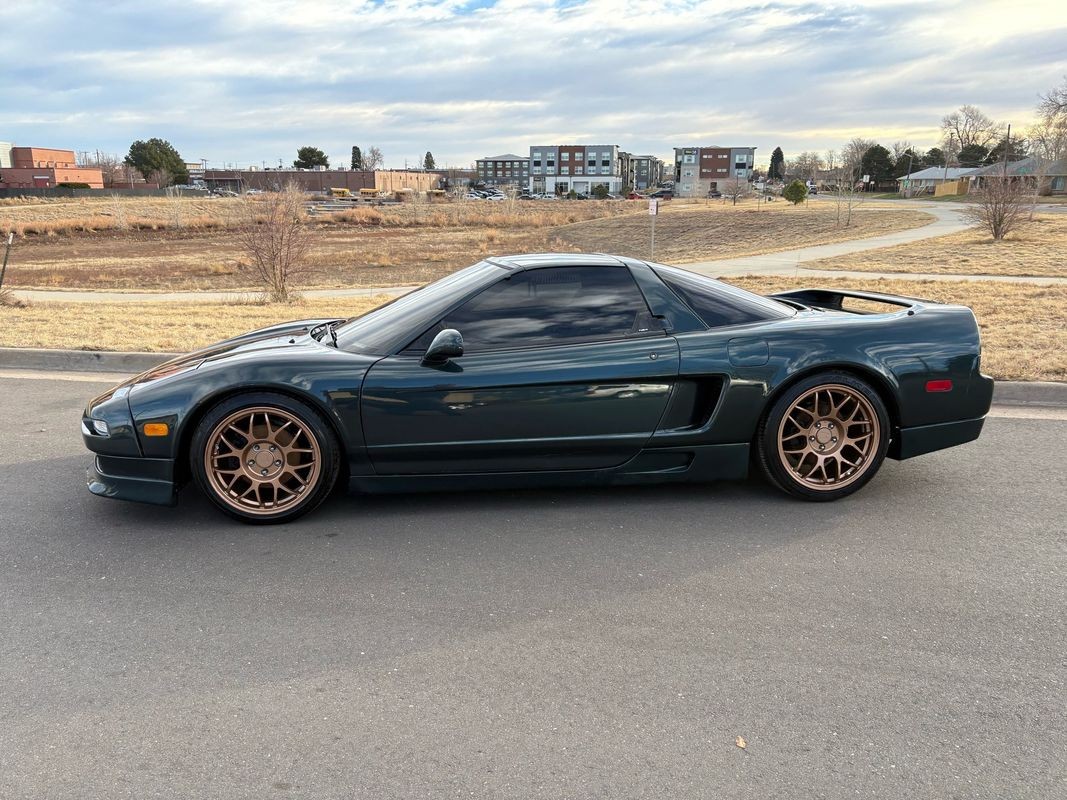 Acura-NSX-1995-Coupe-17