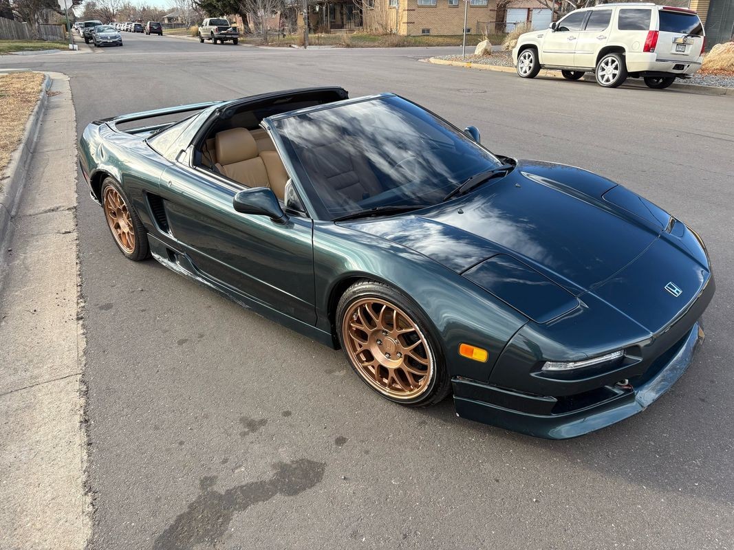 Acura-NSX-1995-Coupe-2