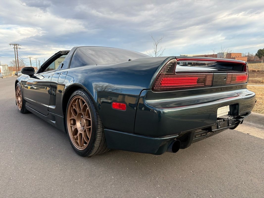 Acura-NSX-1995-Coupe-3