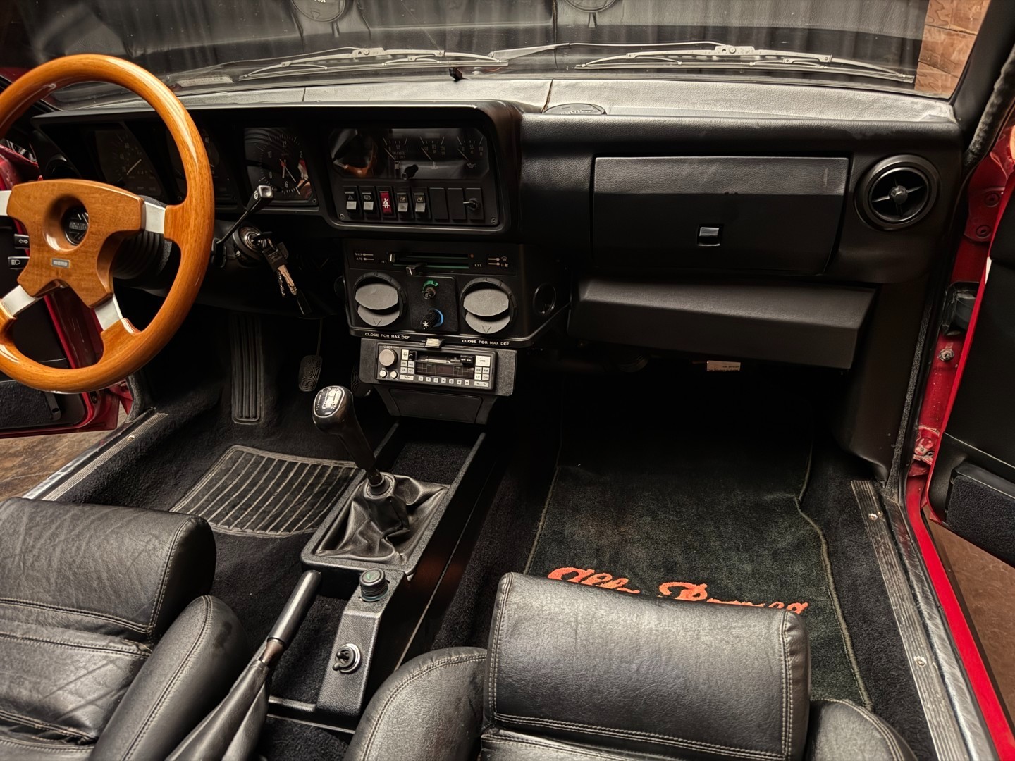 Alfa-Romeo-GTV-1986-17