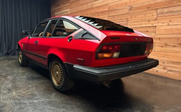 Alfa-Romeo-GTV-1986-9