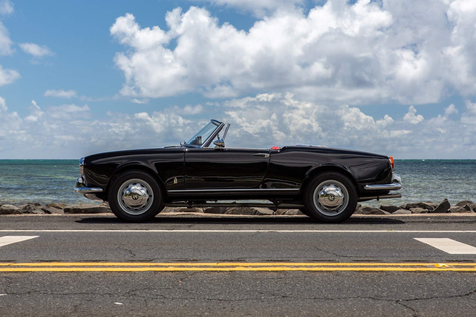 Alfa-Romeo-Giulia-1965-Convertible-11