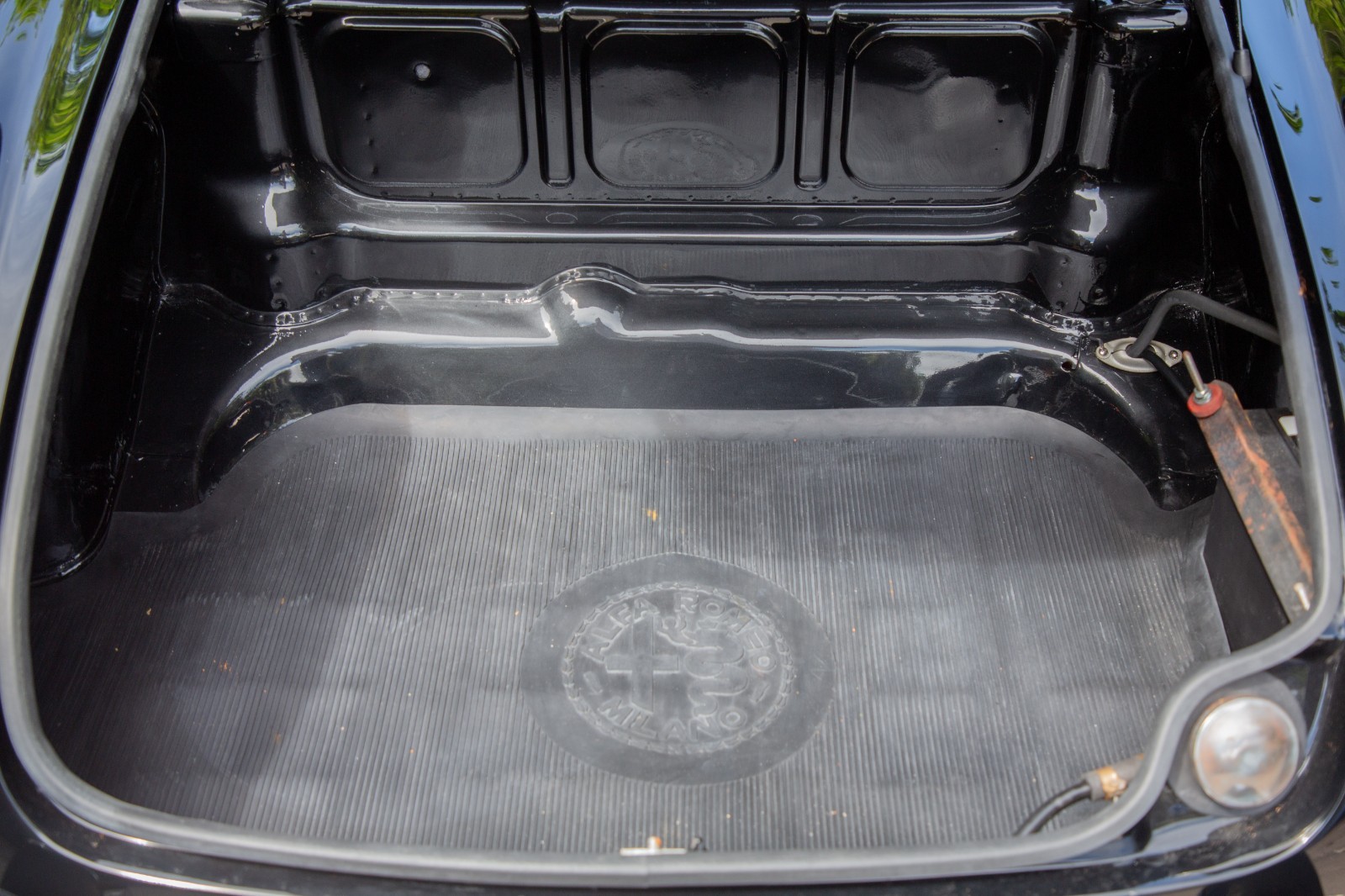 Alfa-Romeo-Giulia-1965-Convertible-38