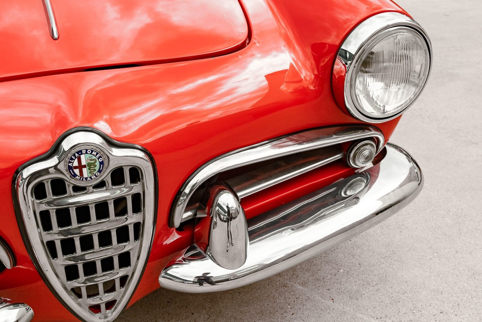 Alfa-Romeo-Spider-1957-Convertible-13
