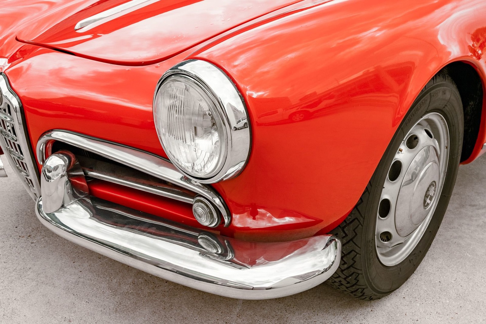 Alfa-Romeo-Spider-1957-Convertible-15