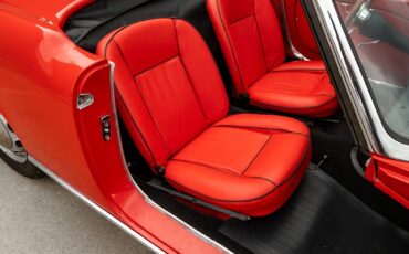 Alfa-Romeo-Spider-1957-Convertible-26