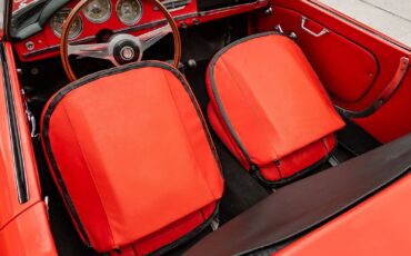 Alfa-Romeo-Spider-1957-Convertible-32