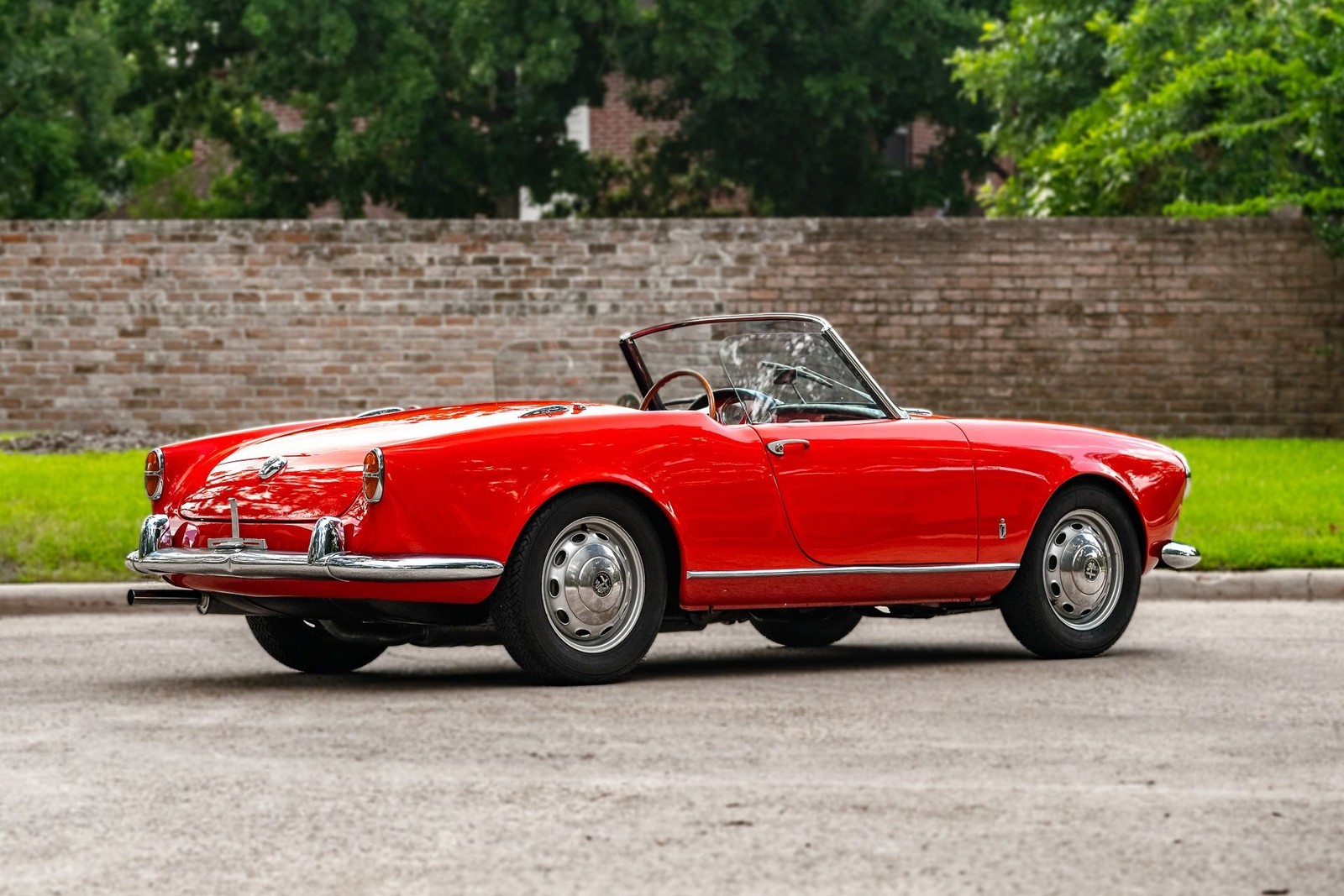 Alfa-Romeo-Spider-1957-Convertible-5