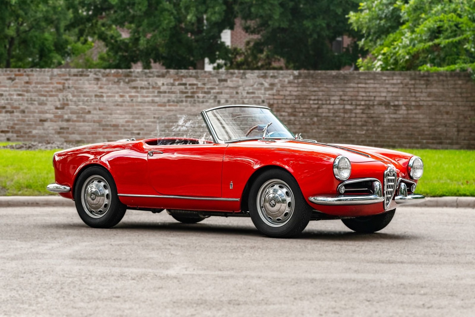 Alfa-Romeo-Spider-1957-Convertible-7