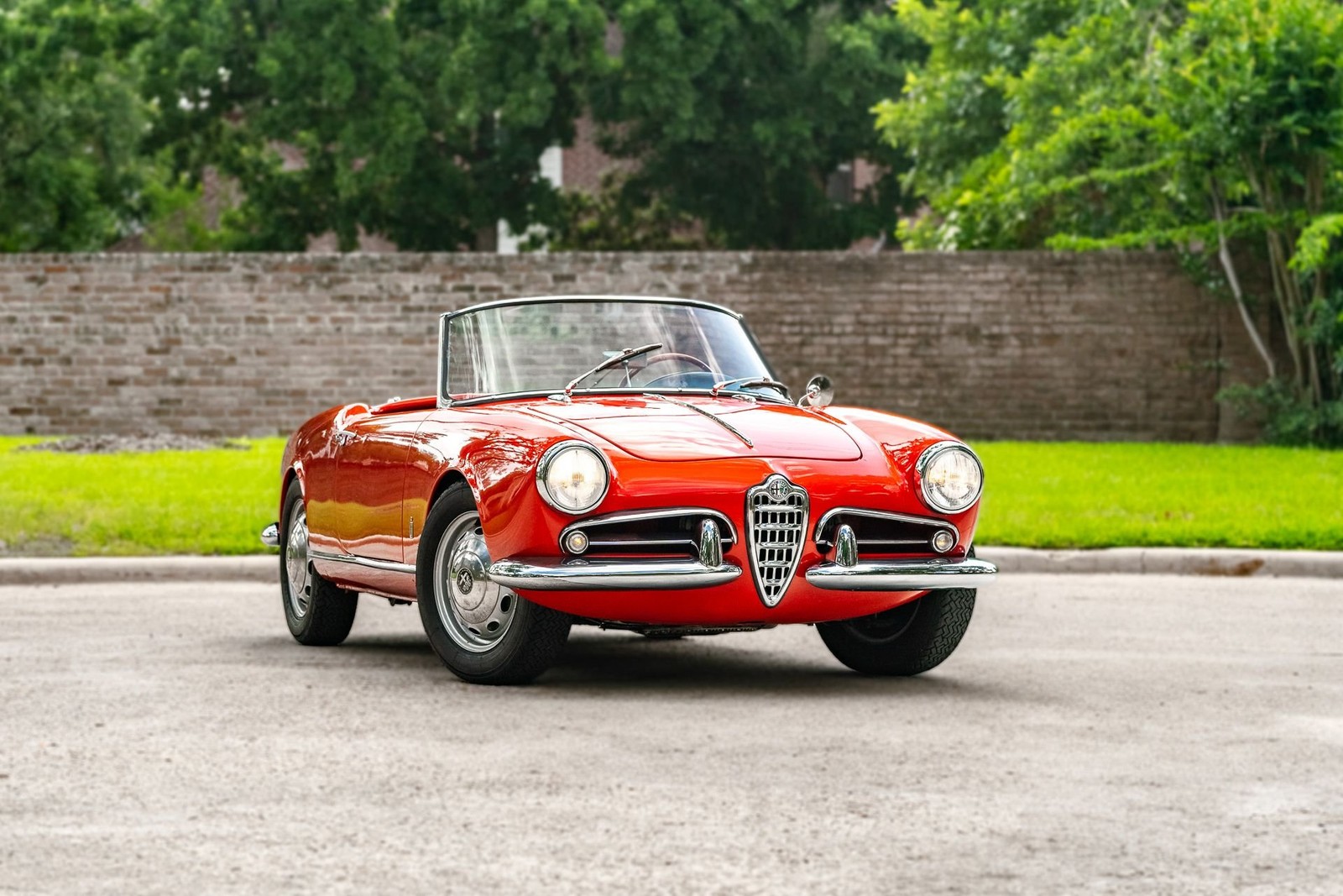 Alfa-Romeo-Spider-1957-Convertible-9
