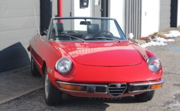 Alfa-Romeo-Spider-1974-12