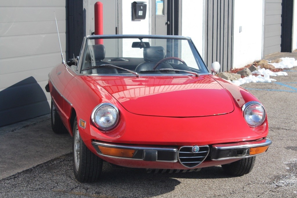 Alfa-Romeo-Spider-1974-12