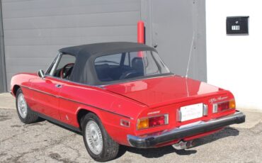 Alfa-Romeo-Spider-1974-13