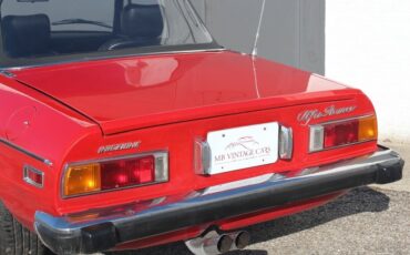 Alfa-Romeo-Spider-1974-14