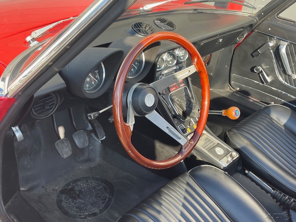 Alfa-Romeo-Spider-1974-15