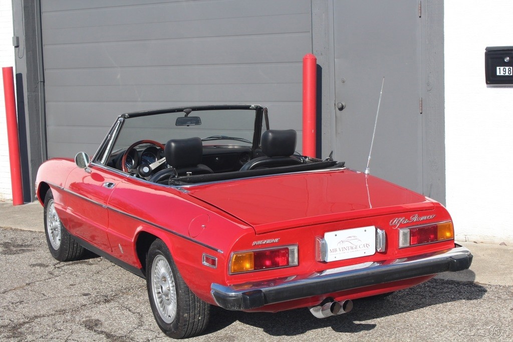 Alfa-Romeo-Spider-1974-2