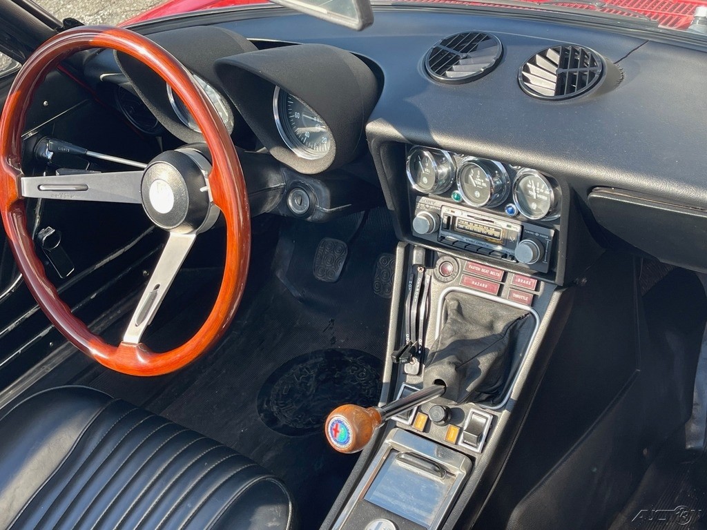 Alfa-Romeo-Spider-1974-20