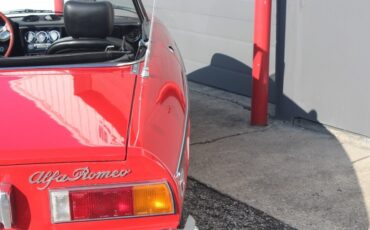 Alfa-Romeo-Spider-1974-6