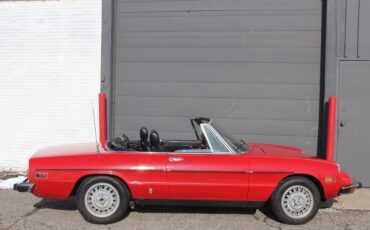Alfa-Romeo-Spider-1974-8
