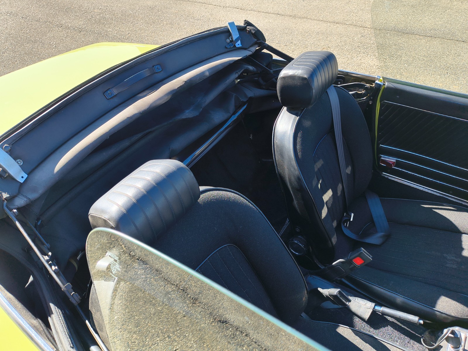 Alfa-Romeo-Spider-1977-Convertible-8