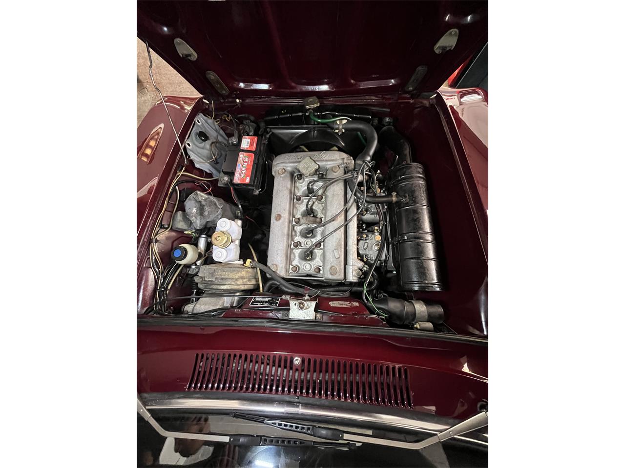 Alfa-romeo-Gta-1300-junior-1971-Burgundy-Alcantara-Beige-14