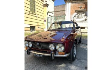 Alfa-romeo-Gta-1300-junior-1971-Burgundy-Alcantara-Beige-2