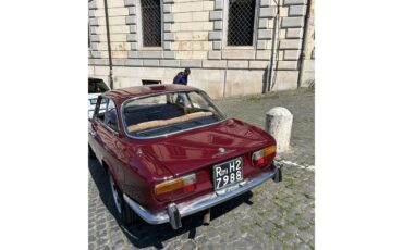 Alfa-romeo-Gta-1300-junior-1971-Burgundy-Alcantara-Beige-27