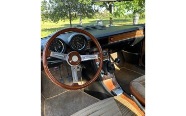 Alfa-romeo-Gta-1300-junior-1971-Burgundy-Alcantara-Beige-31