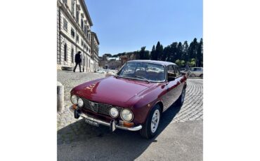 Alfa-romeo-Gta-1300-junior-1971-Burgundy-Alcantara-Beige