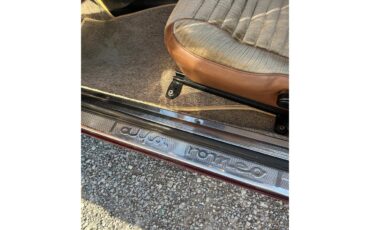 Alfa-romeo-Gta-1300-junior-1971-Burgundy-Alcantara-Beige-8